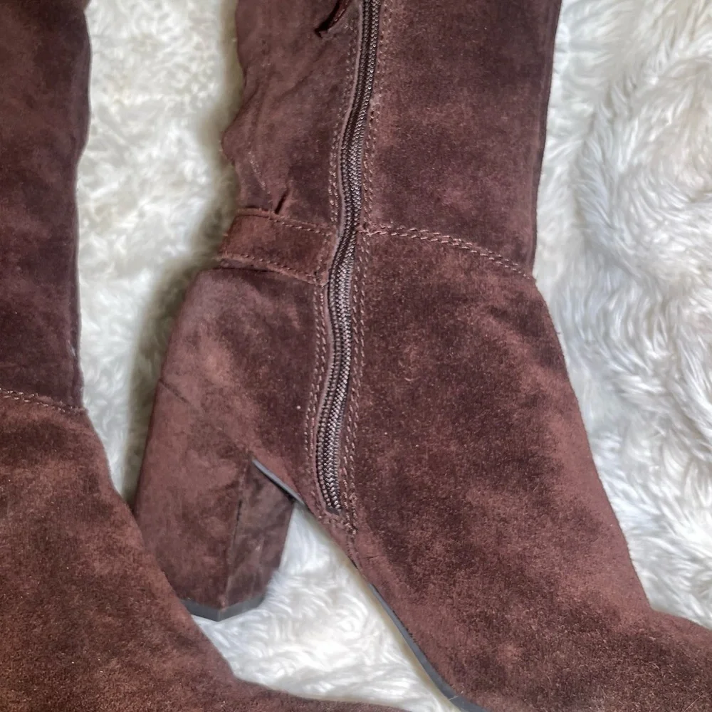 Franco sarto women’s Brown Suede Knee-High Boots size 10